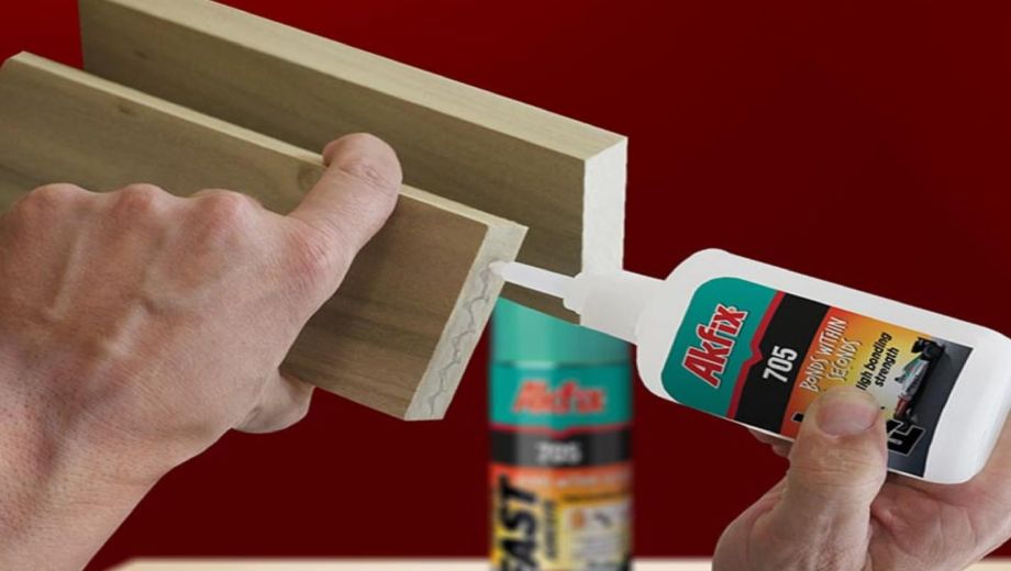 چسب ۱۲۳ آکفیکس برای چوب و فلز